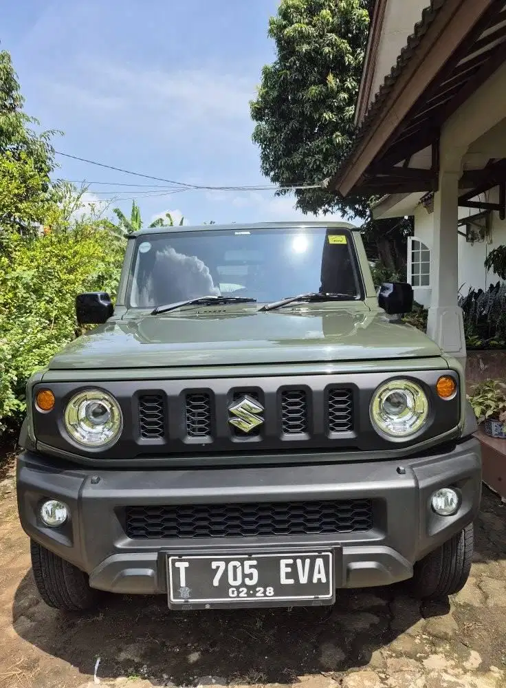 suzuki jimny 4x4 all grip at 2022 hijau army km 26 rb