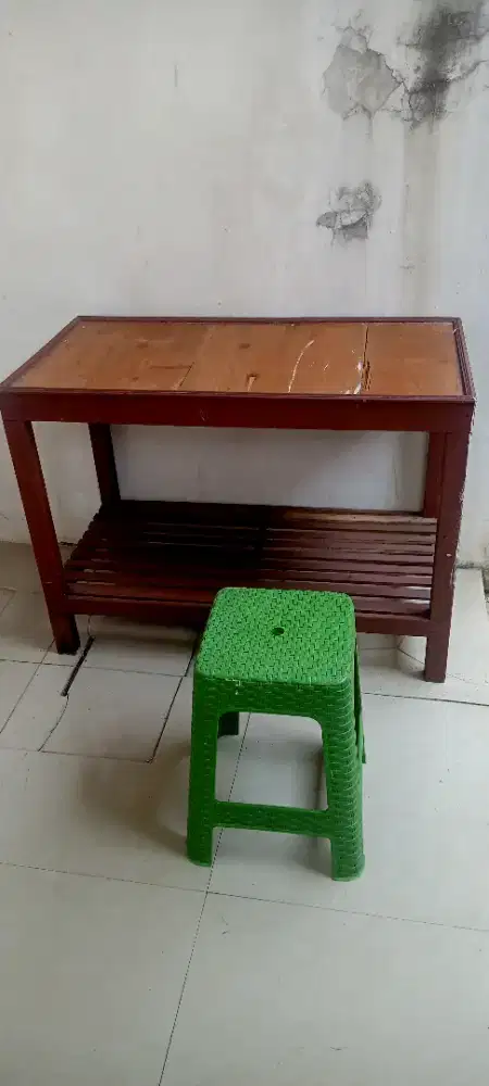 Meja + bangku Lok depok sawangan Pasir putih