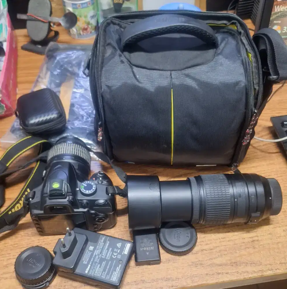 Nikon D3100 lensa kit + sapujagad 55-300mm