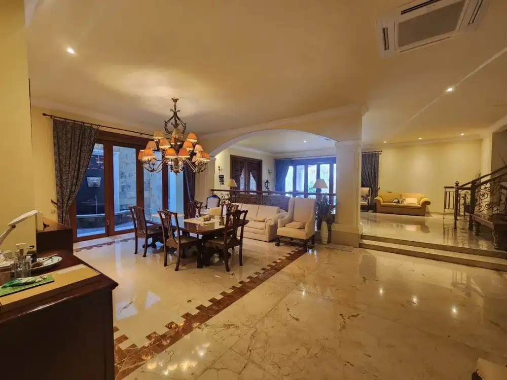 RUMAH MEWAH DHARMAHUSADA SURABAYA TIMUR