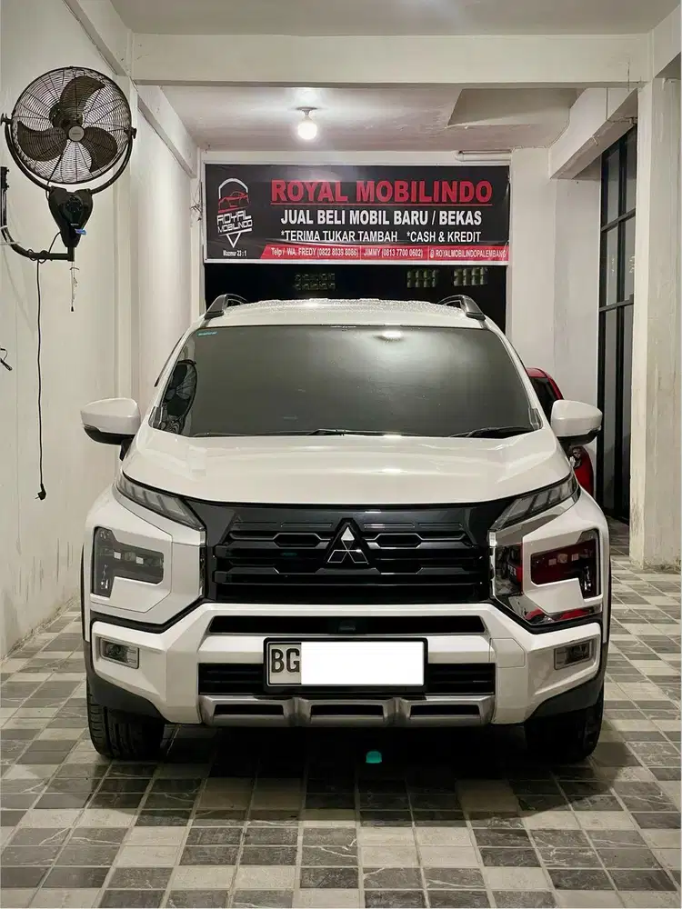 Mitsubishi Xpander Cross AT Matic 2024 pemakaian 2025, KM 4 rb