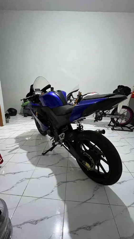 R15 V3 2019 Plat Bekasi Kota