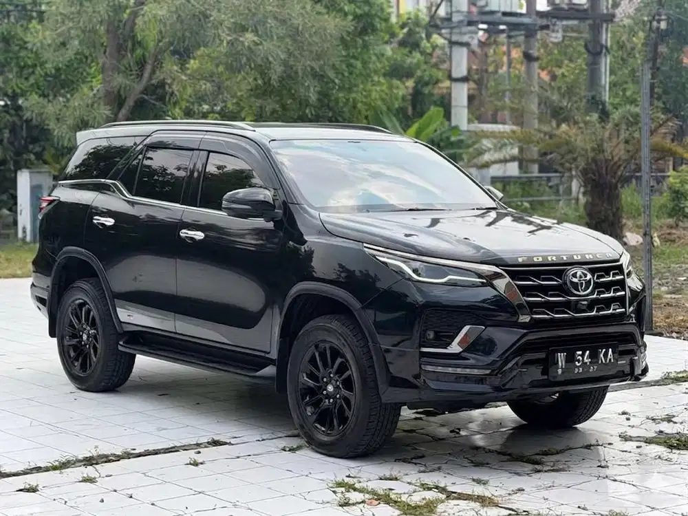 TOYOTA FORTUNER 2022 2.8 GR-SPORTS 4X2 SOLAR AT