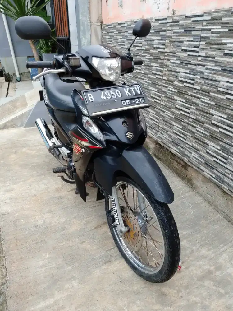 Suzuki smash Titan 2011