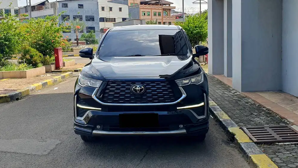 Toyota Kijang Innova Zenix Q Hybrid 2.0 Modelista TSS 2023 Like New