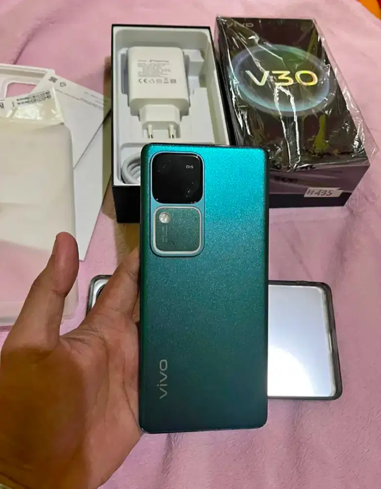 VIVO V30 5G 8/256