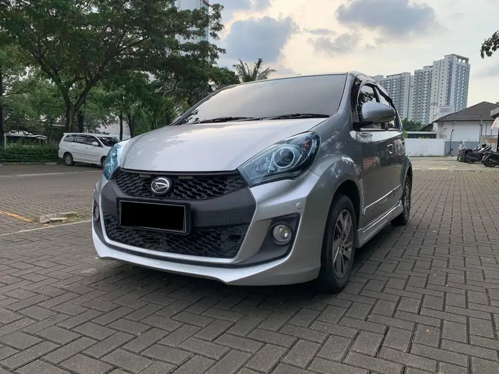 SUPER MURAH ! DAIHATSU SIRION 2016 AT SILVER