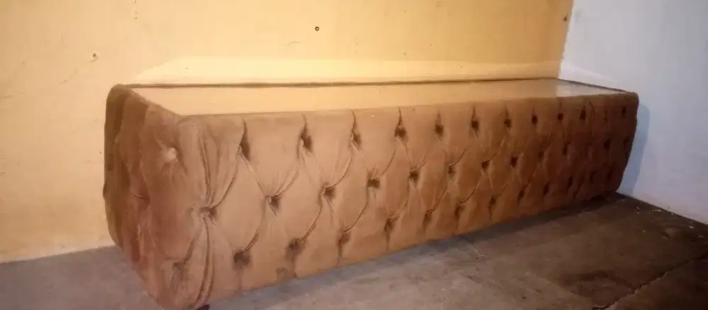 Meja serbaguna, meja TV