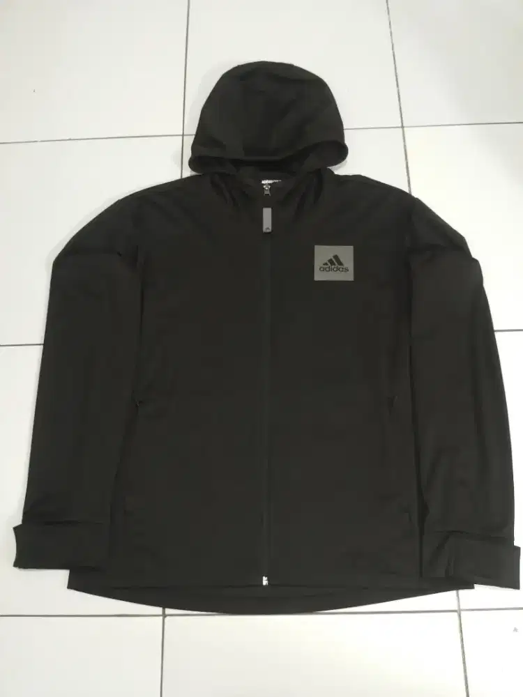 Jaket outdoor Adidas