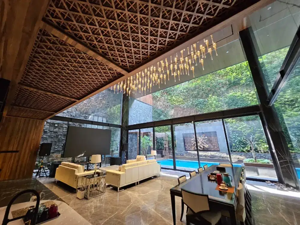 DIJUAL RUMAH MEWAH EXCLUSIVE INCLUDE POOL DAN LIFT FURNISHED HANYA 55M