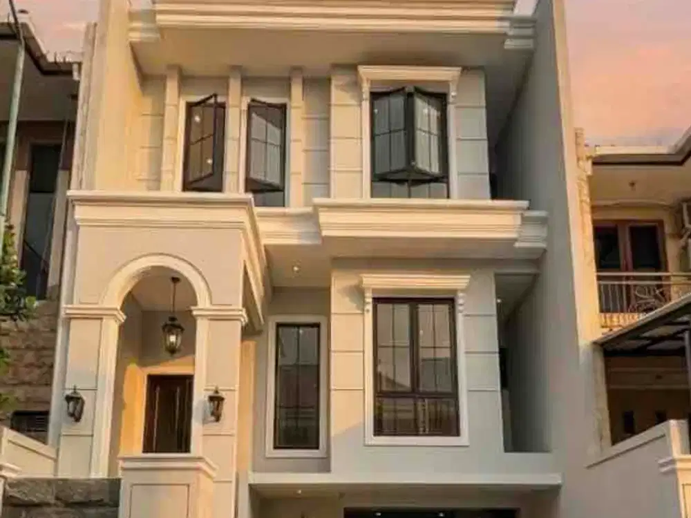 Nego! 3 Lantai! Dijual Rumah Graha Famili! Baru Gress