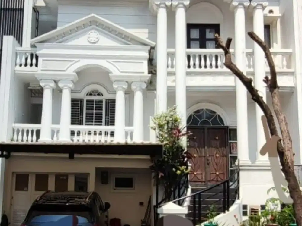 DIJUAL Rumah FURNISH PIK1 uk 10x25 LOKASI STRATEGIS Price 10M NEGO