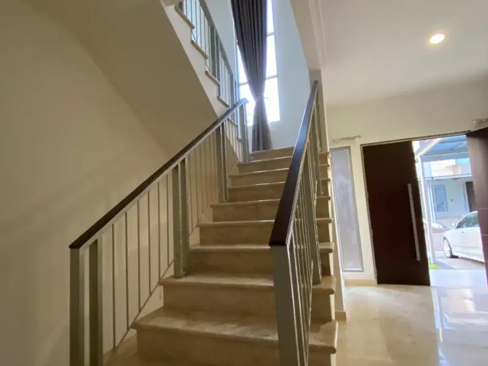 DIJUAL Rumah Golf Island PIK uk 8x15 harga 4,9 M Nego Sampai DEAL