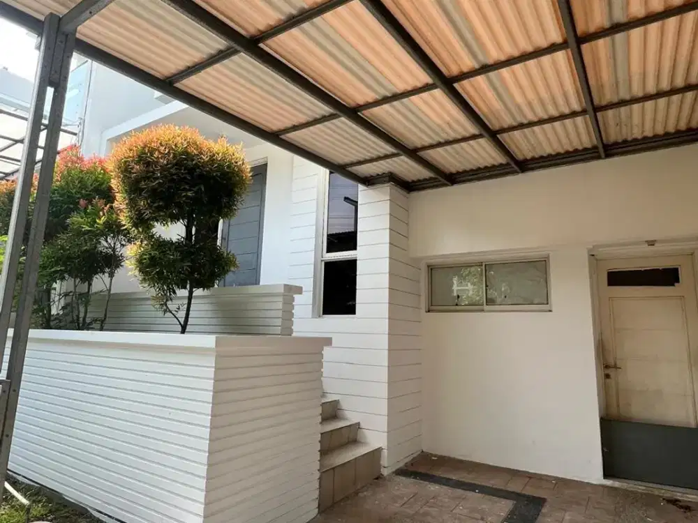 DISEWAKAN Rumah PIK1 uk 7x13.5 Pertahun 120jt sudah include AC2