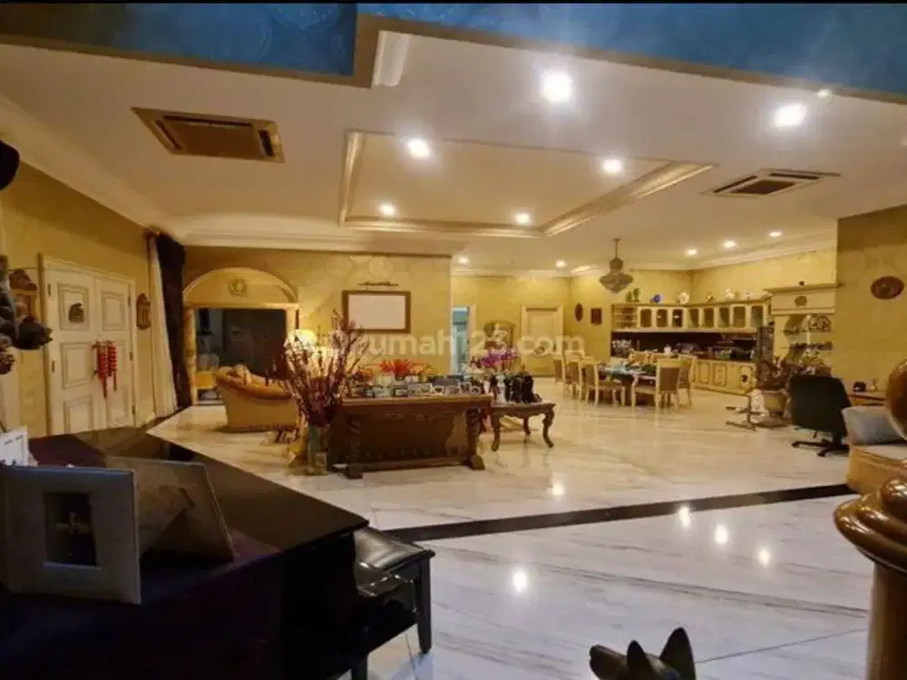 JUAL Rumah PIK1 HOEK uk 804m2 FULL FURNISH CLASSIC 47M NEGO Sudah SHM