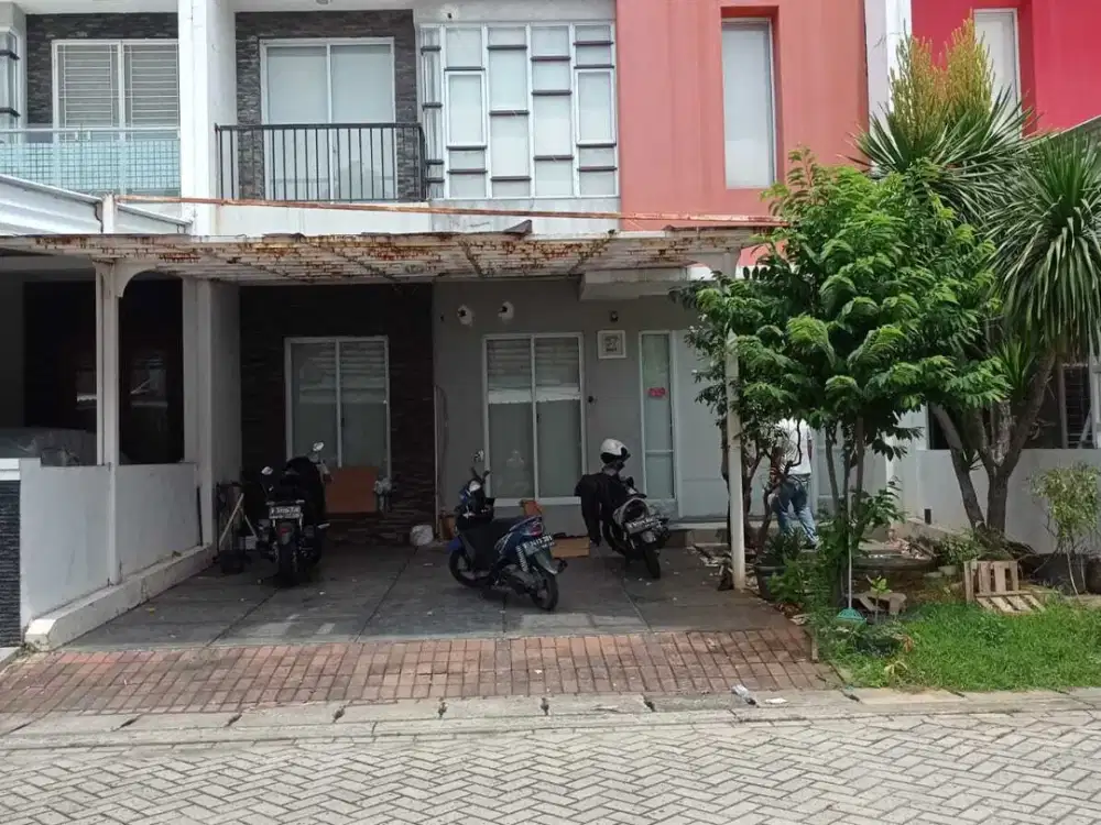 DIJUAL Rumah Golf Lake JAKARTA BARAT uk 8x20 sudah SHM HANYA 4.8M