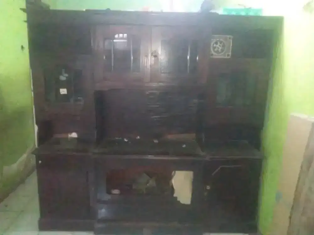 Lemari buffet tua jati