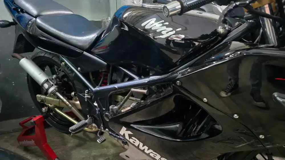 DIJUAL CEPAT! NINJA RR OLD 2009 HITAM
