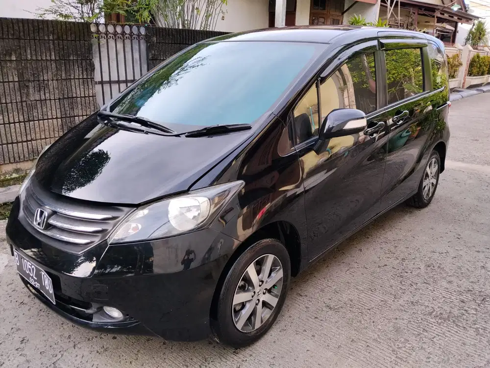 Honda Freed 2011 Bensin
