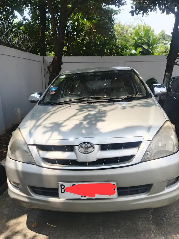 Innova G 2.0 bensin M/T