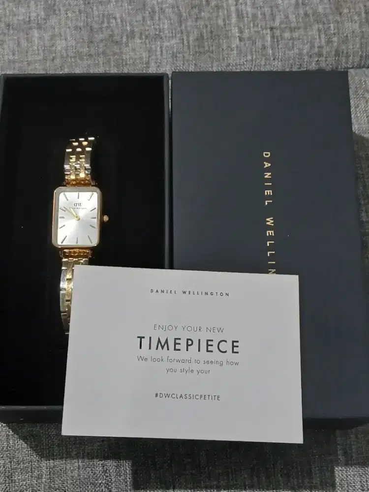 Jam Tangan Daniel Wellington Quadro