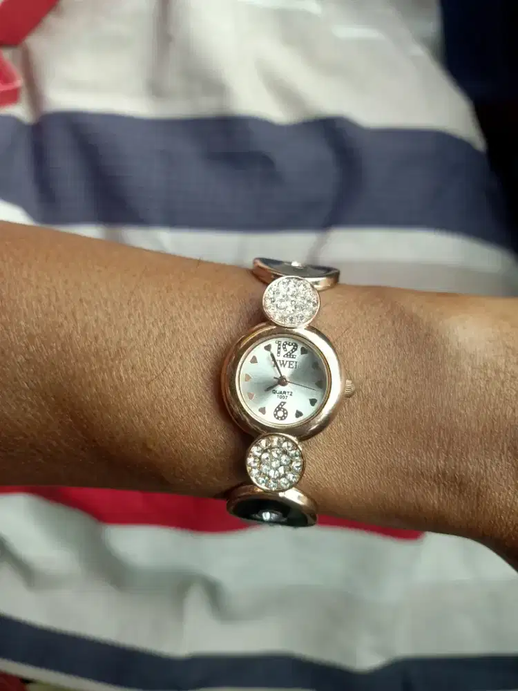 Di jual untuk semua tangan gemuk dan kurus cow atau cew   murah meriah