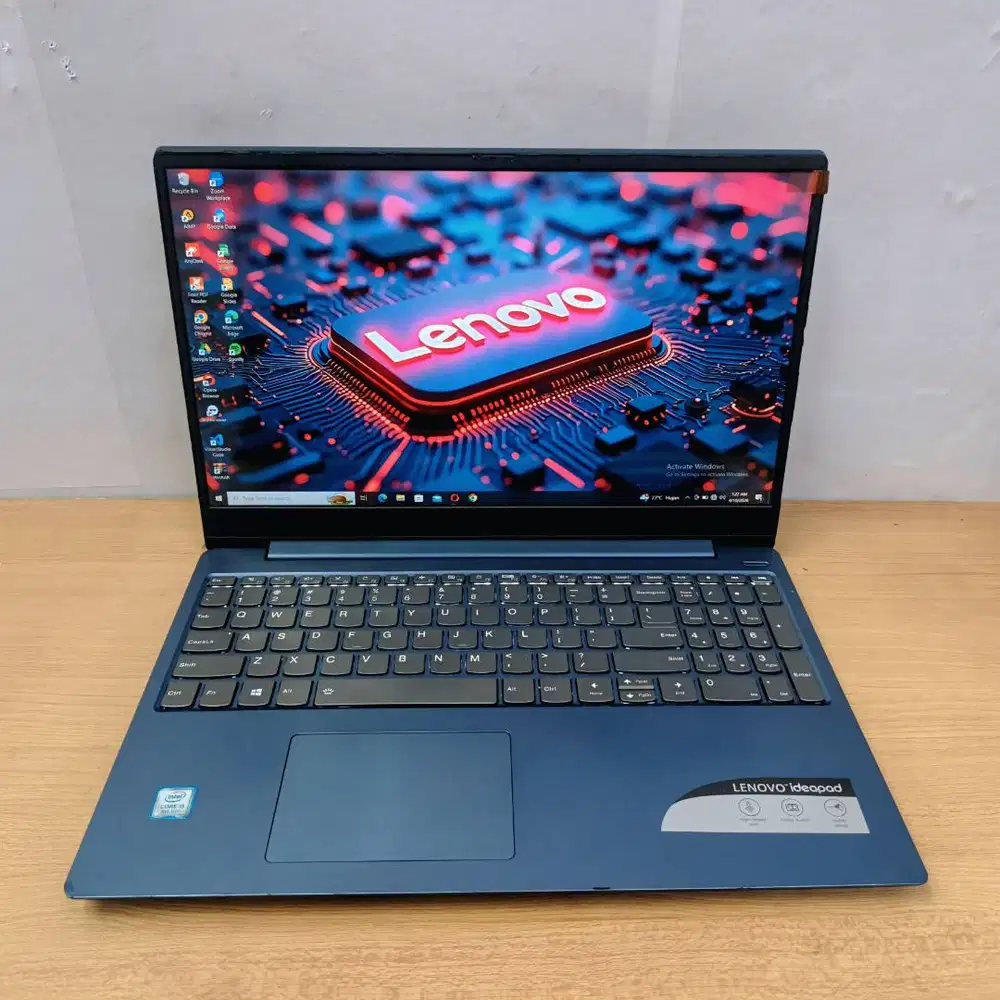 Lenovo ideapad 330s Core i5 8250u Ram 8GB SSD 256GB backlite