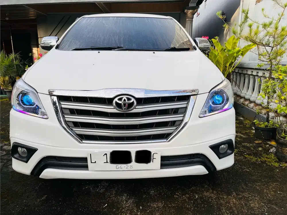 Toyota Kijang Innova 2013 Bensin