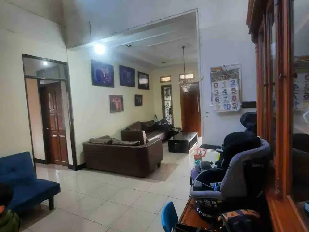 Rumah Cikutra Dekat Widyatama jual cepat