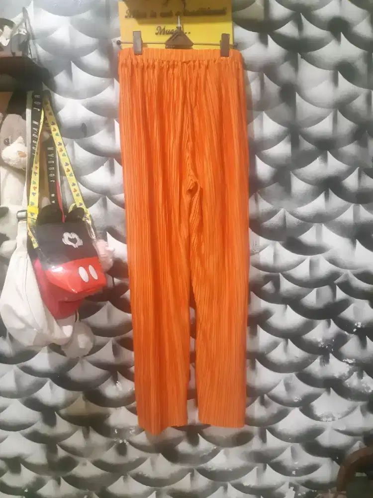 Kanzai kulot plisket satin premium preloved tjap karoeng