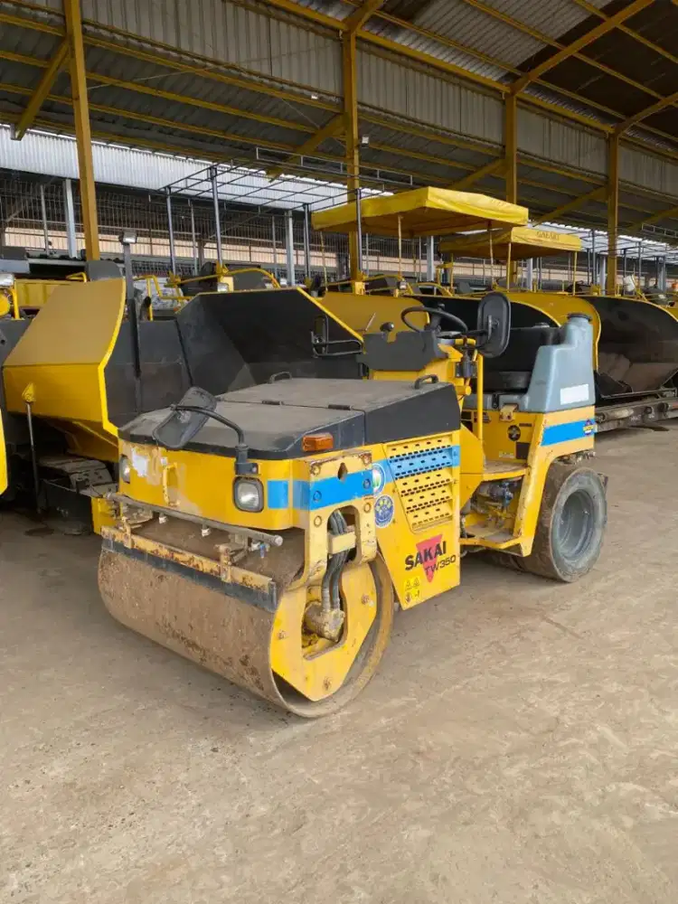 Tandem Roller Sakai TW350-1 Tahun 2026