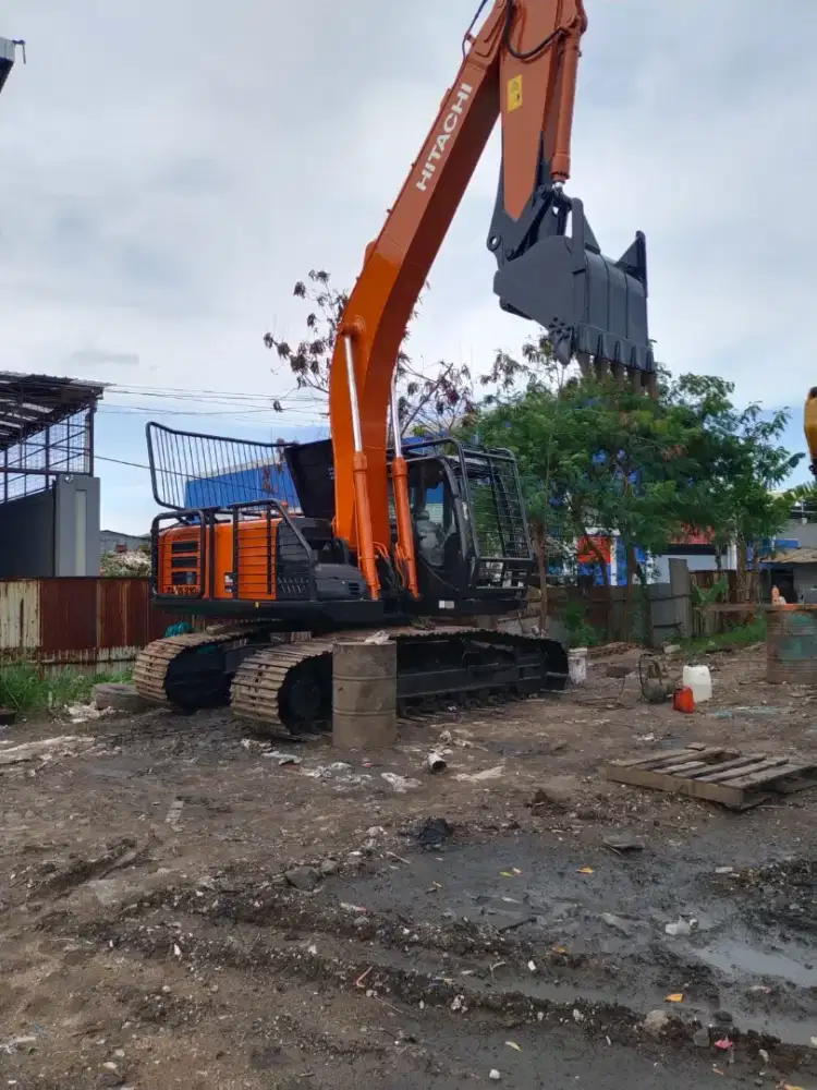 Hitachi Zaxis210F-5G Tahun 2021