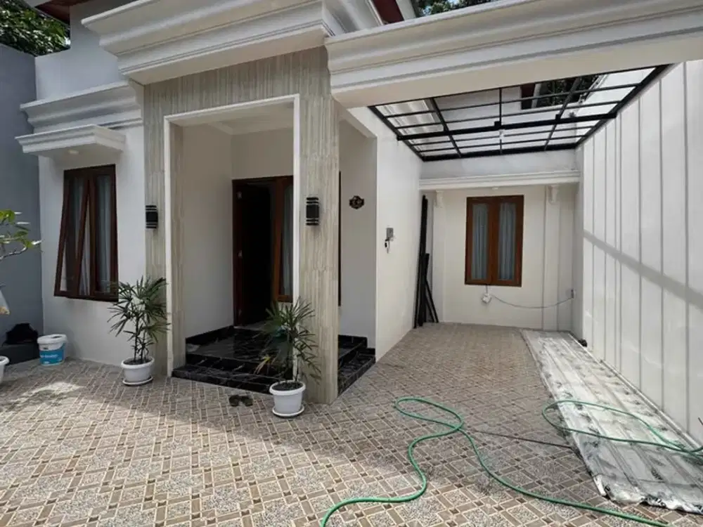 FREE BIAYA TAMBAHAN ; RUMAH BARU JOGJA, CLUSTER UNIT POJOK, DEKAT KAMPUS UII KALIURANG FURNISH