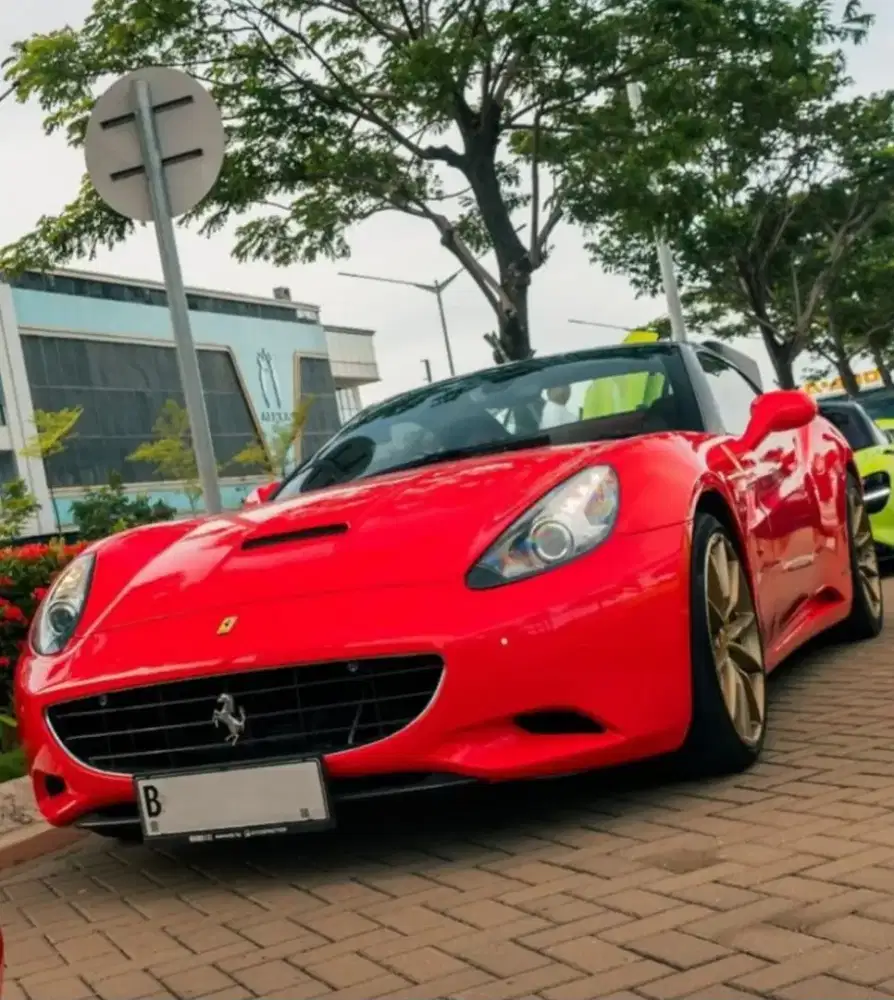 MURAH. FERRARI California HS30 2014 t 2013 gallardo boxster