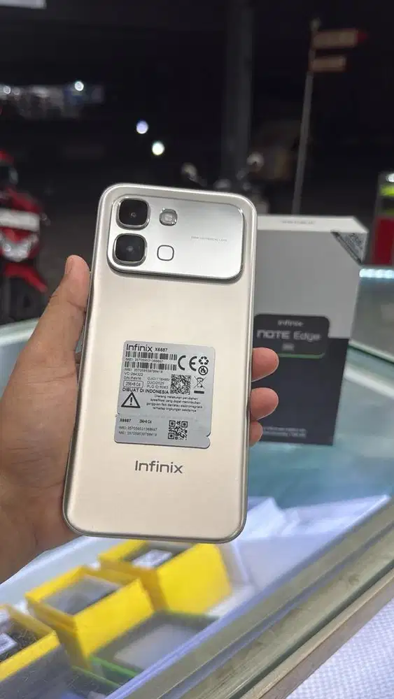 INFINIX NOTE EDGE RAM 16/256 FULLSET SUPER MULUS BERGARANSI