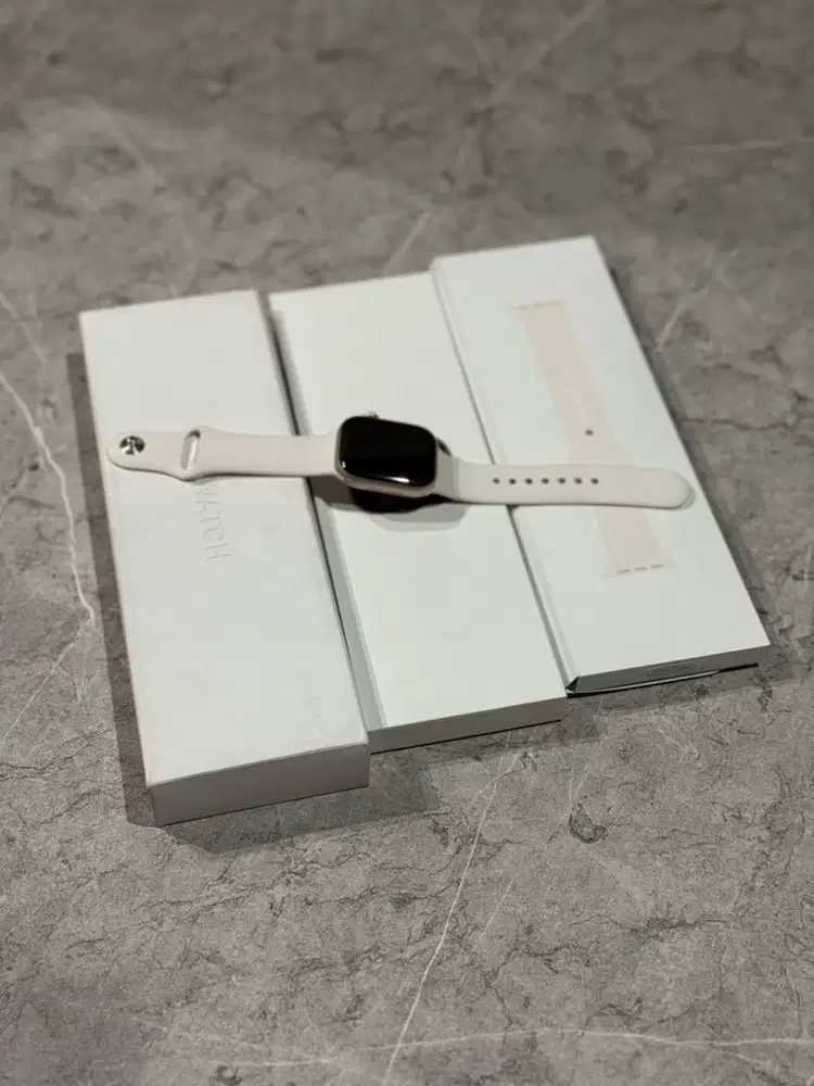 Apple Watch Series 11 42mm like new