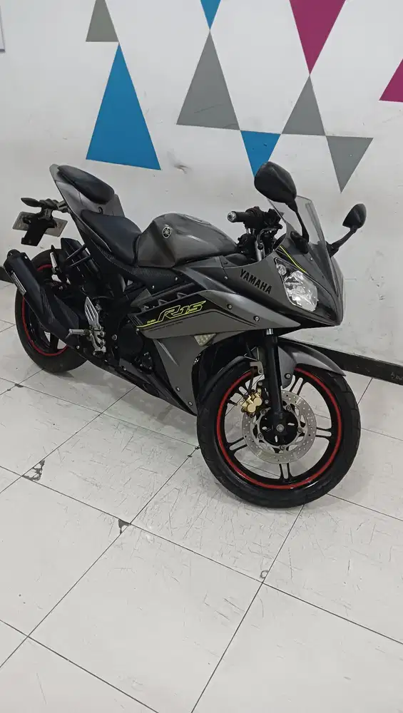 Yamaha R15 V2 2016 Km.20.000