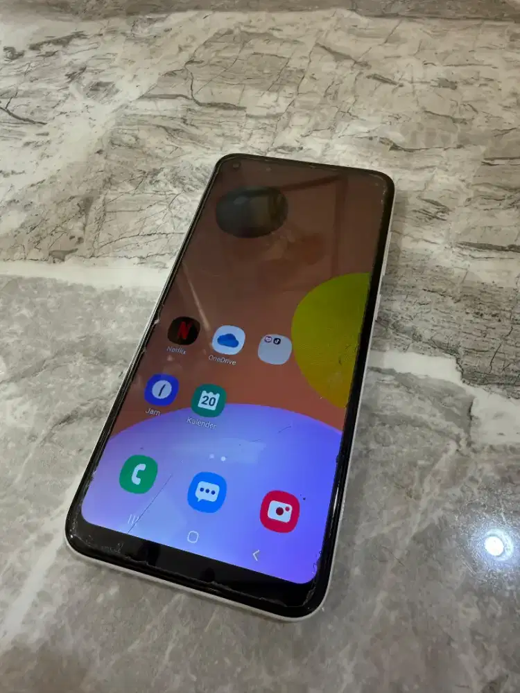 Samsung Galaxy A11 kondisi prima