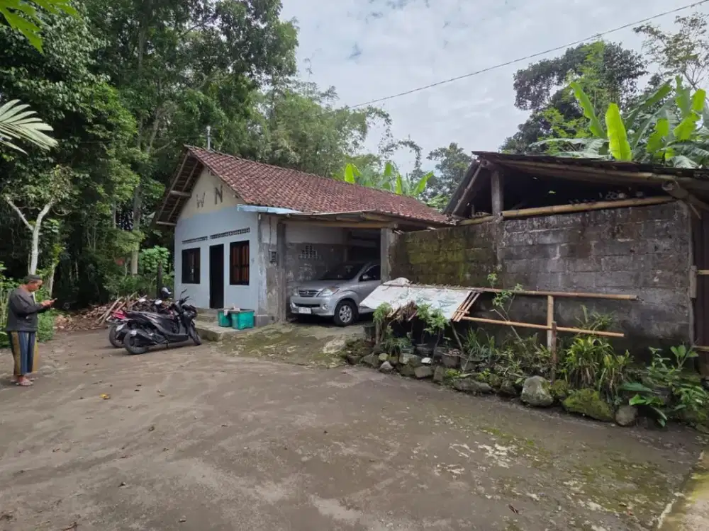 Tanah bonus Rumah di Hargobinangun Pakem