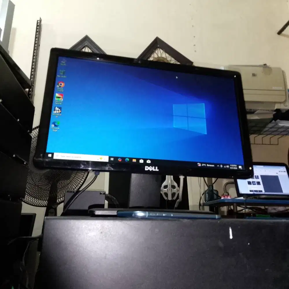 LCD Monitor | DELL IN1930 19 Inch