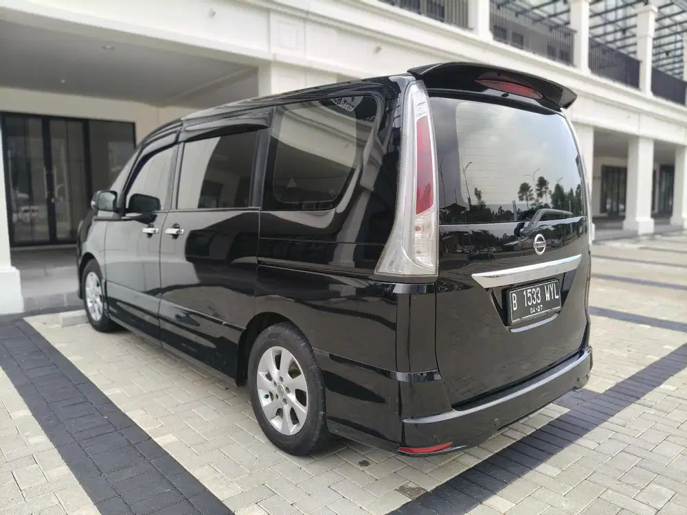 Nissan Serena 2013 Bensin