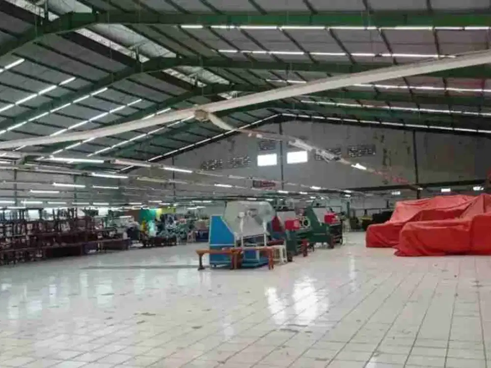 Dijual Gudang ex Garment dekat exit Tol Kopo Akses Container