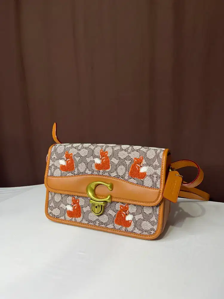 Tas Coach Studio Shoulder Bag Signature Jacquard Fox Motif Limited