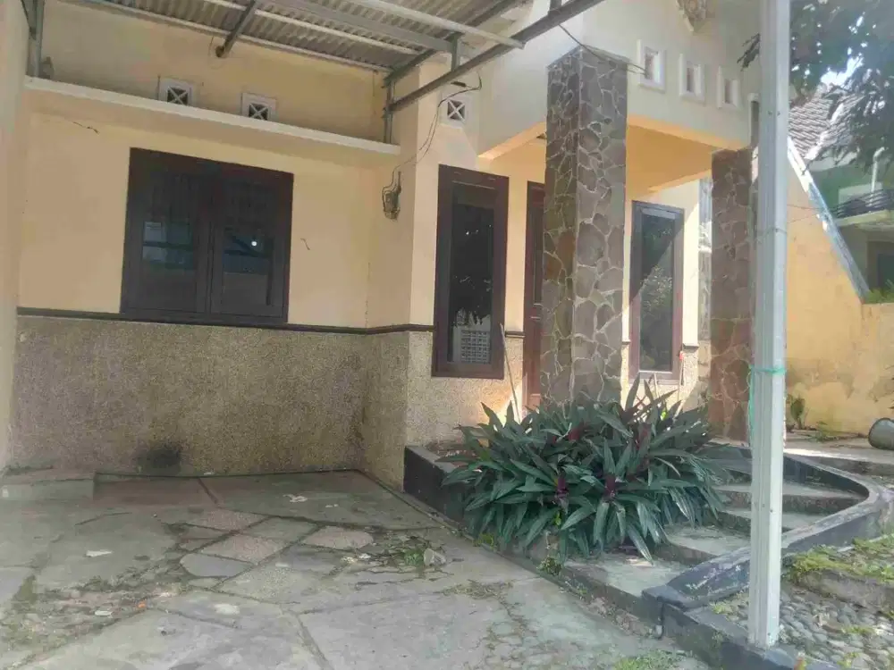 Kontrakkan minimalis 2 kamar perumahan tengah kota Malang