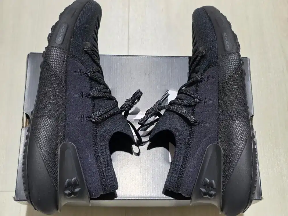 Under Armour HOVR Phantom separu running training lari original 44