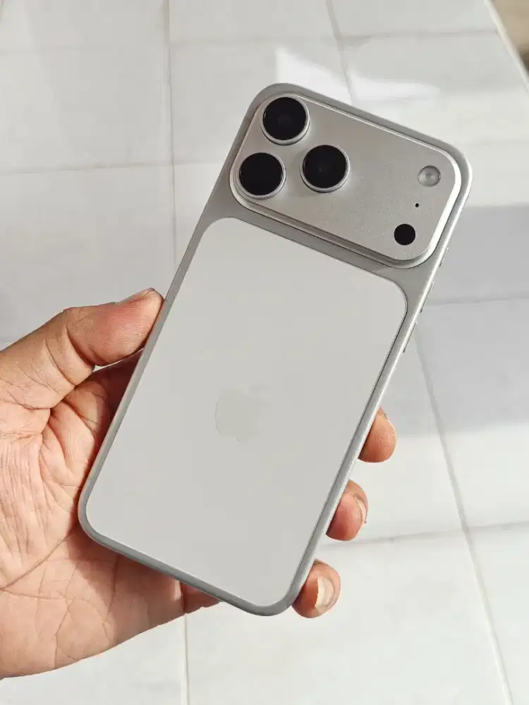 Iphon 17 Pro Max (Hdc) Seperti Baru