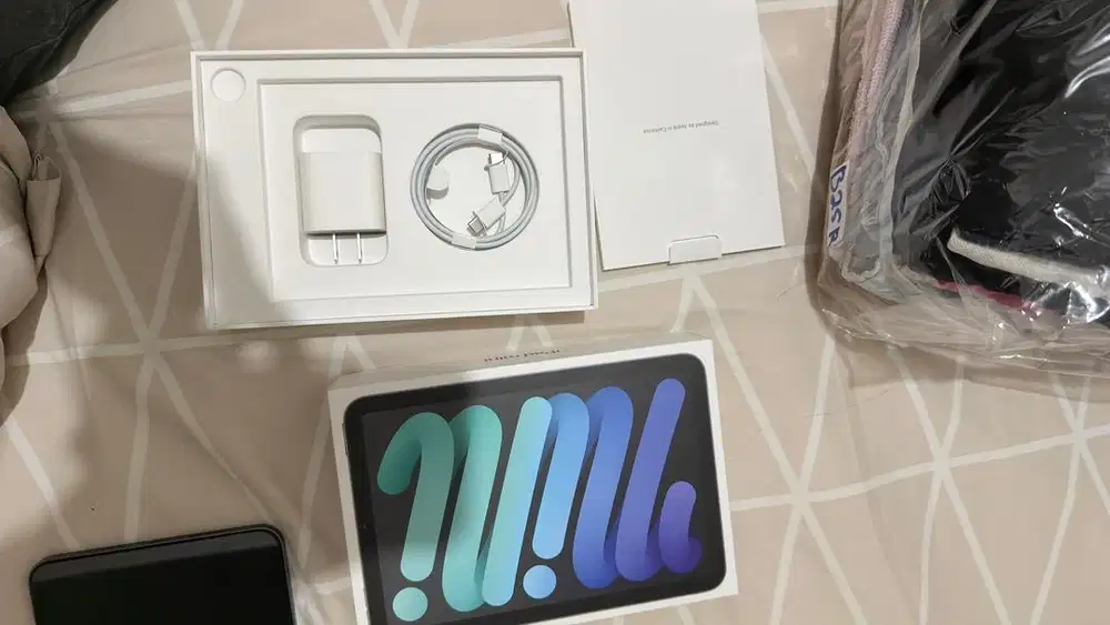 Ipad mini 6 64GB like new inter complete