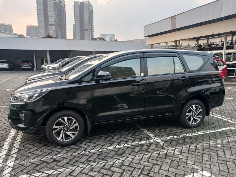 Toyota Kijang Innova G Automatic diesel 2025 Pajak Panjang KM Low Cash