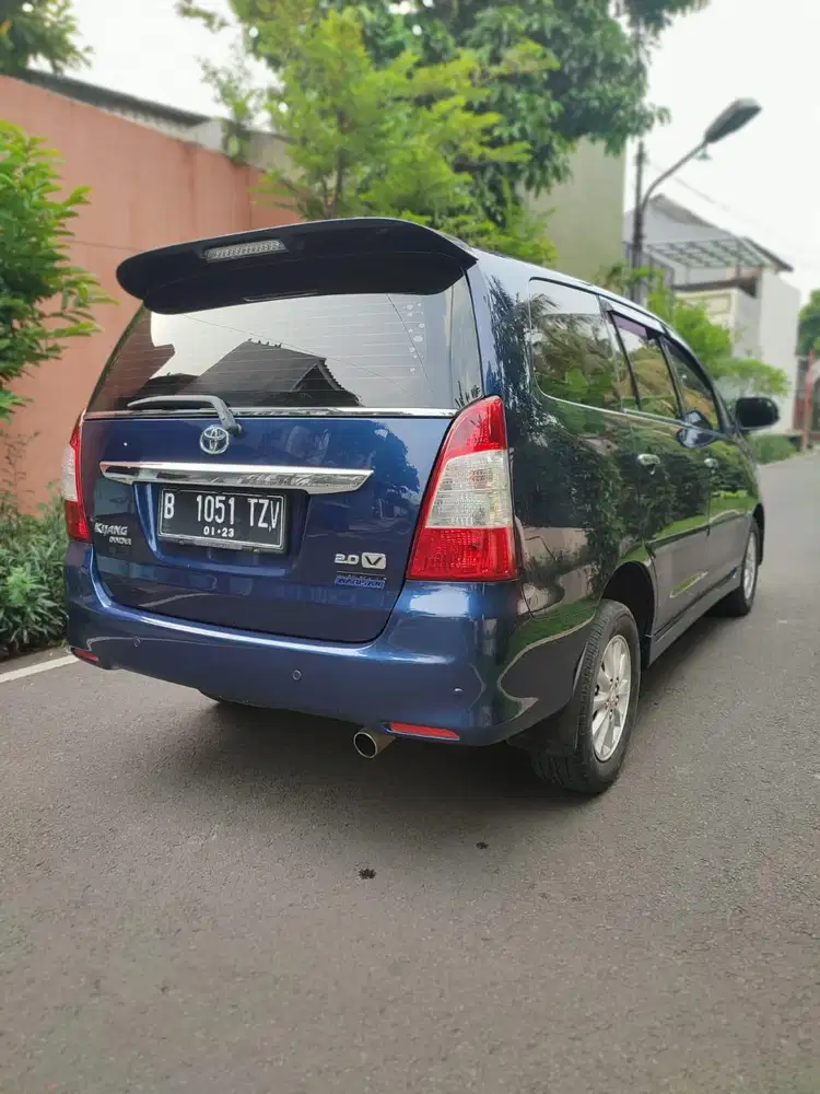 Toyota kijang Inova V at metic Tahun 2013 nik 2012 Biru metalik Ganjil