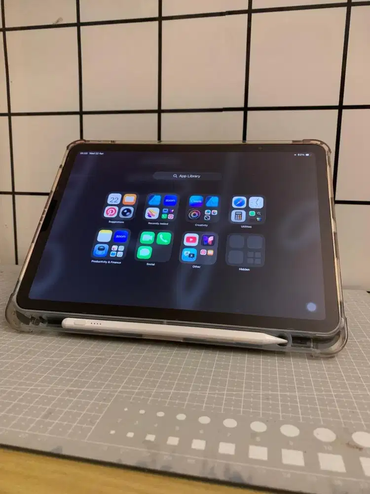 Apple iPad Air 5 M1 64gb Grey Siap pakai